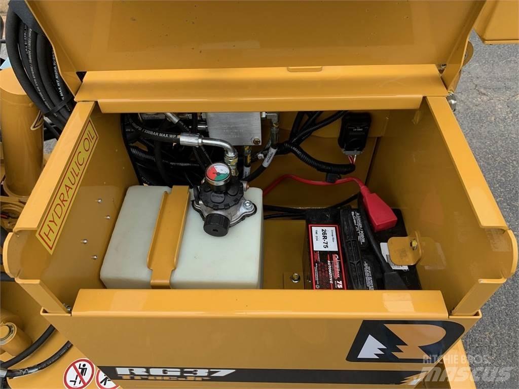 Rayco RG37T Машины для измельчения пней