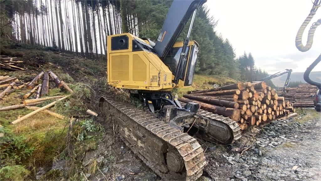 Tigercat 822 Харвестеры