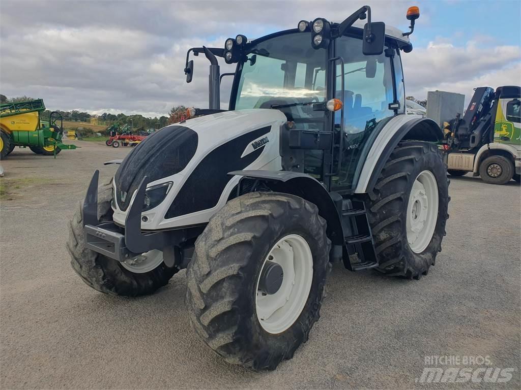 Valtra A104 Трактора