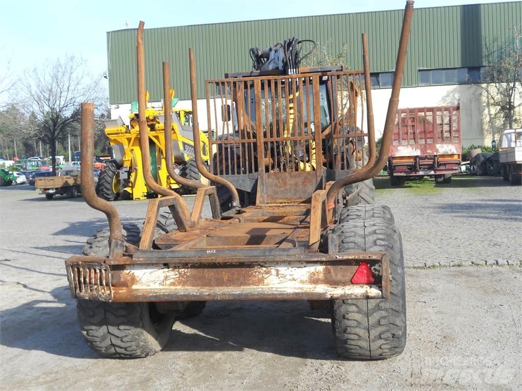 Valtra N121 Лесопогрузочные краны