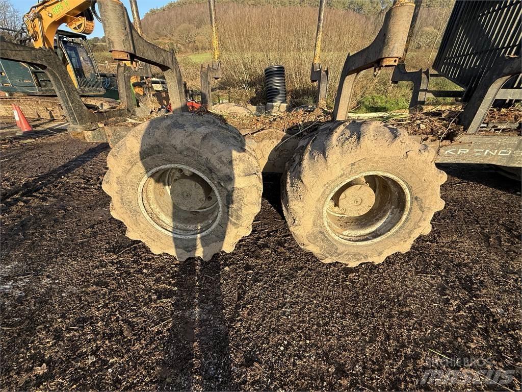 Valtra T174 Форвардеры