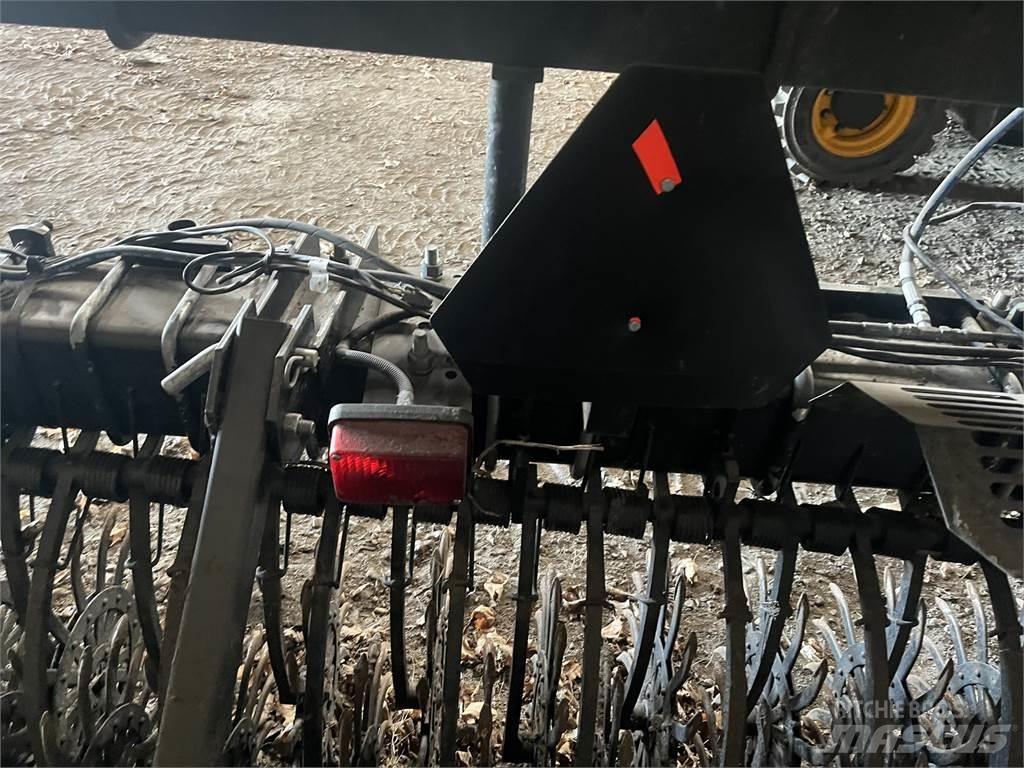 YETTER 3541 Прочее почвообрабатывающее оборудование