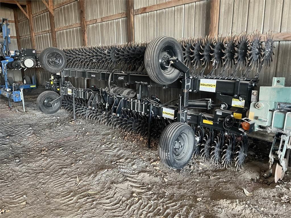 YETTER 3541 Прочее почвообрабатывающее оборудование