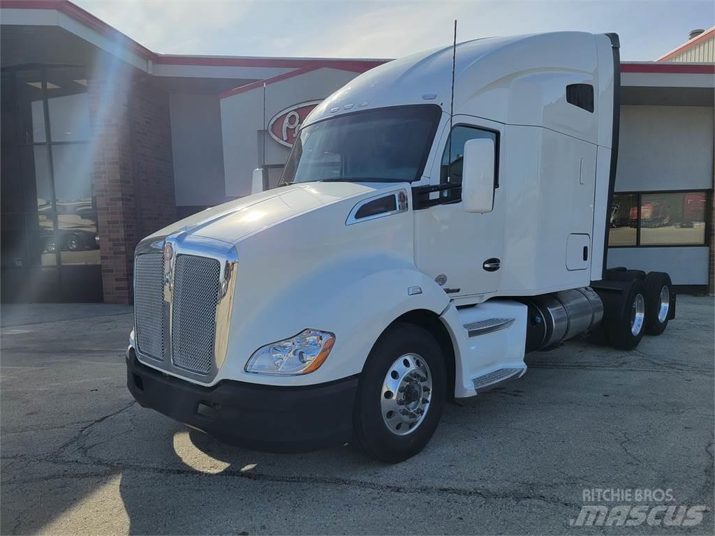 Kenworth T680 Седельные тягачи