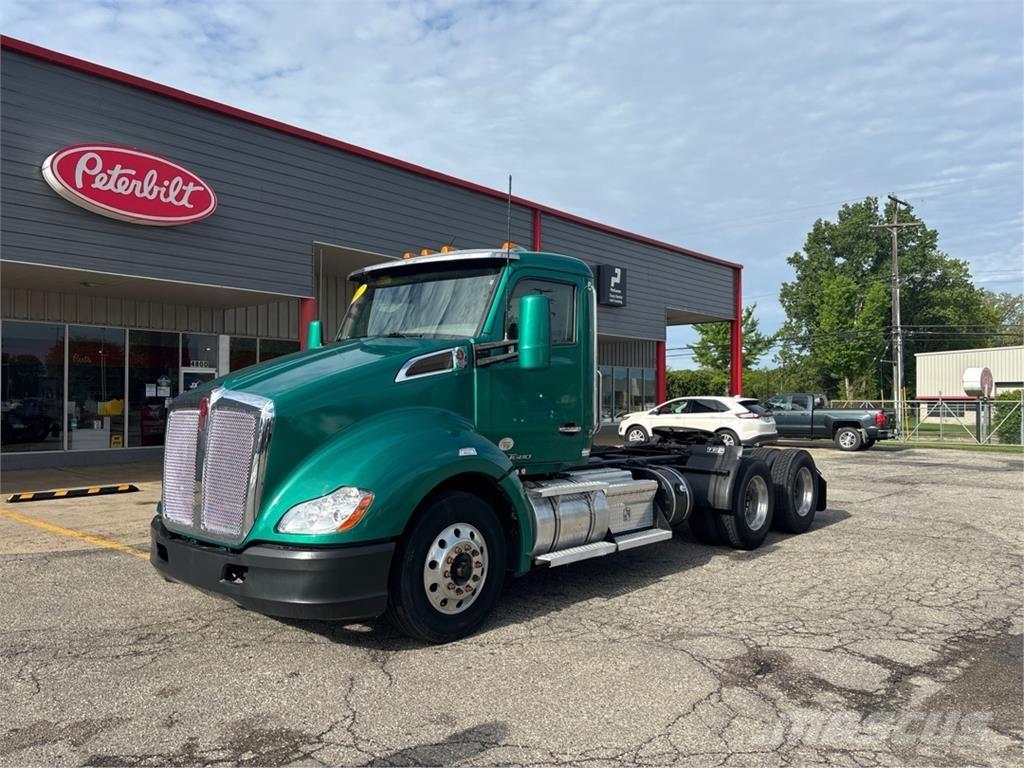 Kenworth T680 Седельные тягачи