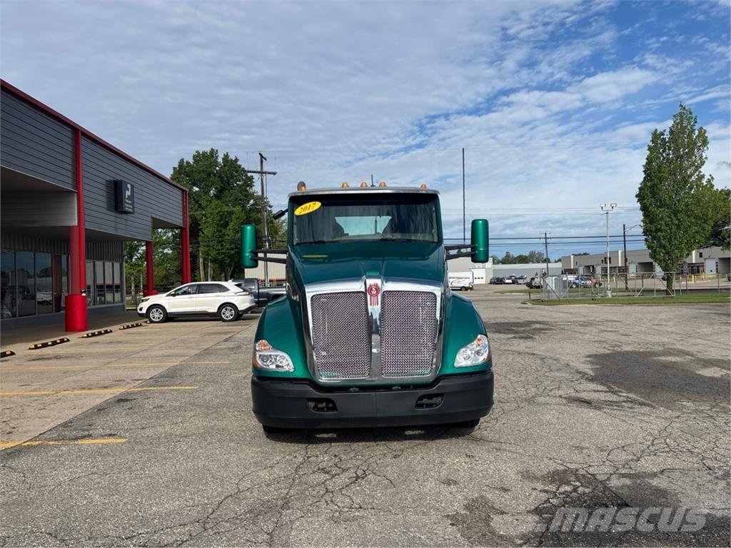 Kenworth T680 Седельные тягачи