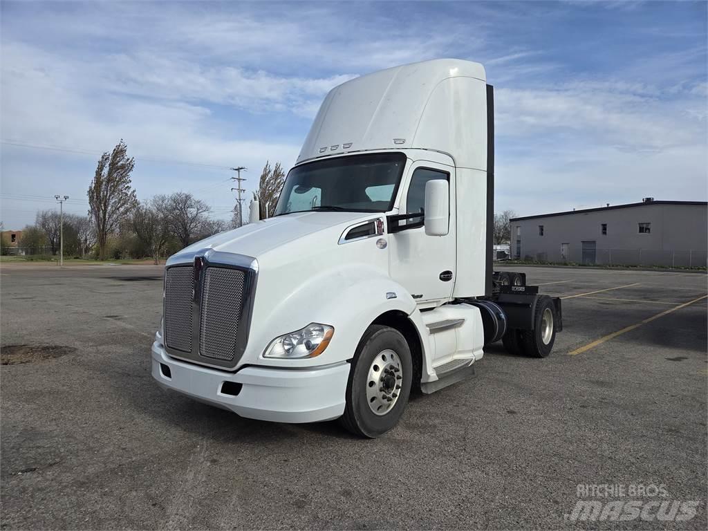 Kenworth T680 Седельные тягачи