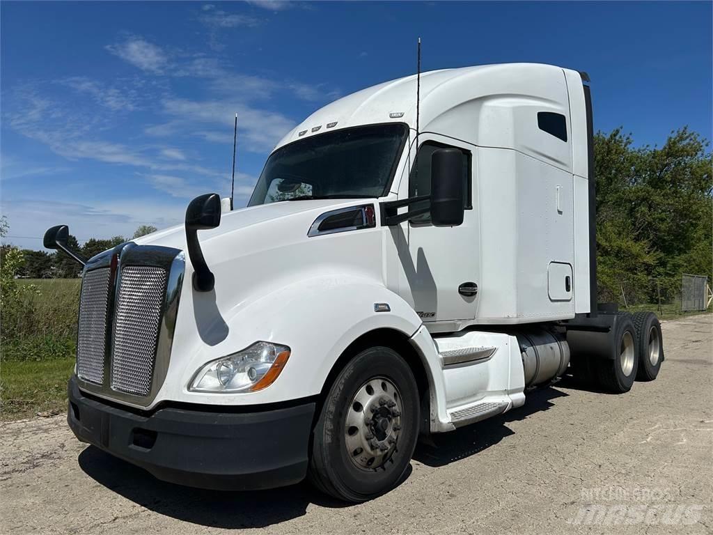 Kenworth T680 Седельные тягачи