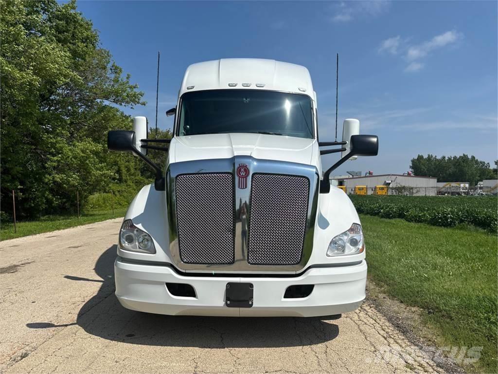 Kenworth T680 Седельные тягачи