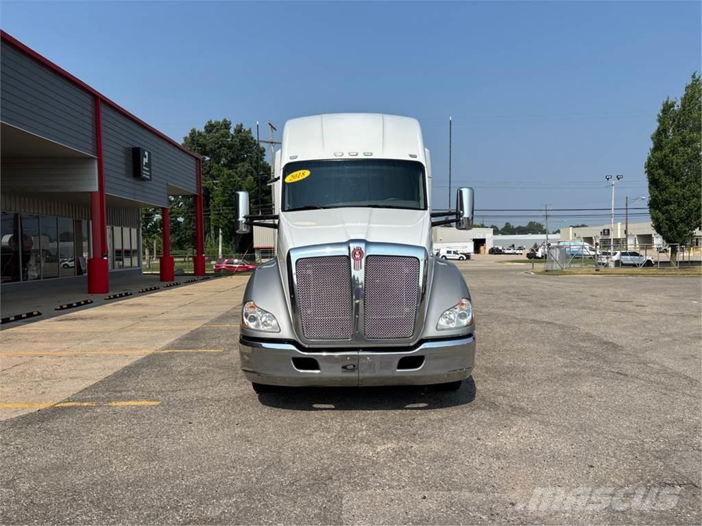 Kenworth T680 Седельные тягачи