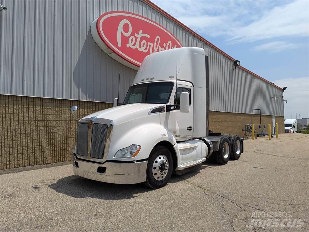 Kenworth T680 Седельные тягачи