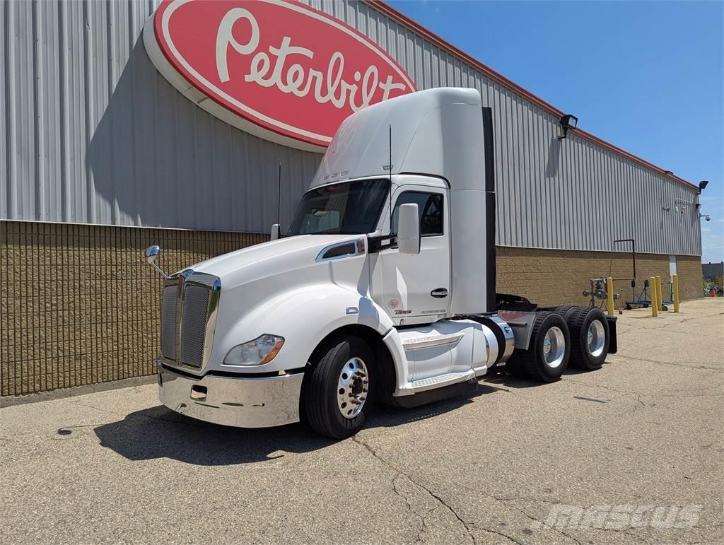 Kenworth T680 Седельные тягачи