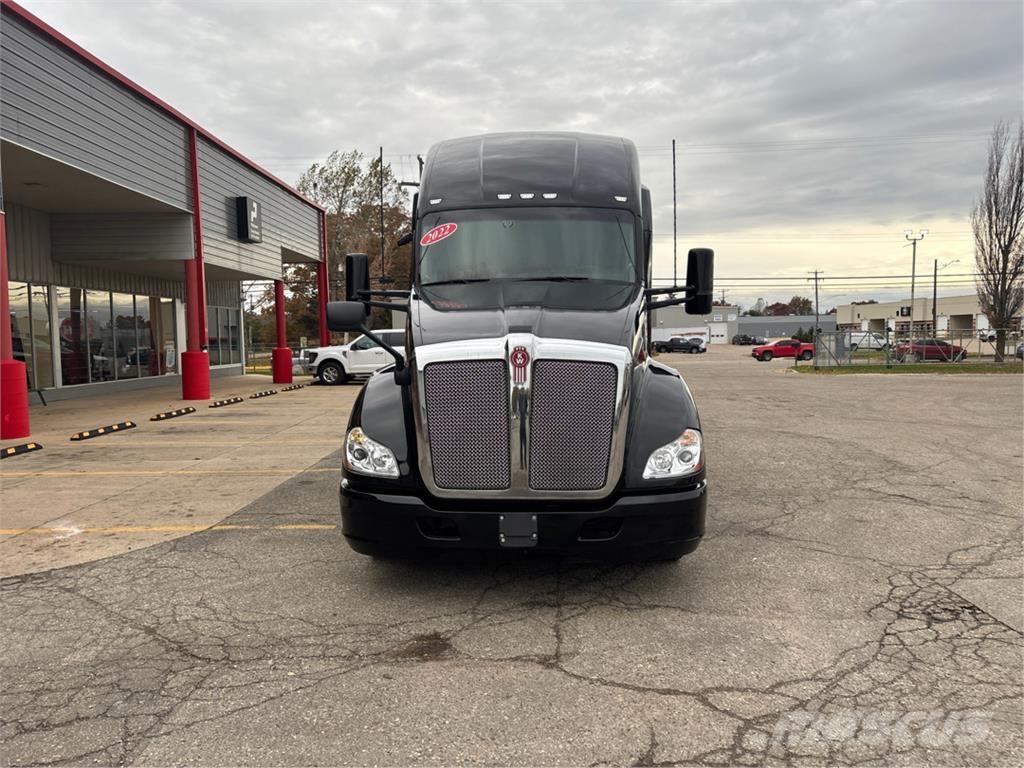 Kenworth T680 Седельные тягачи