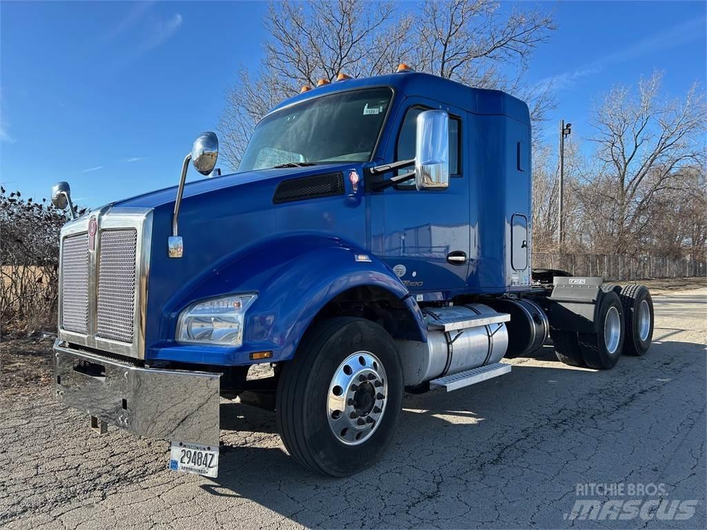Kenworth T880 Седельные тягачи
