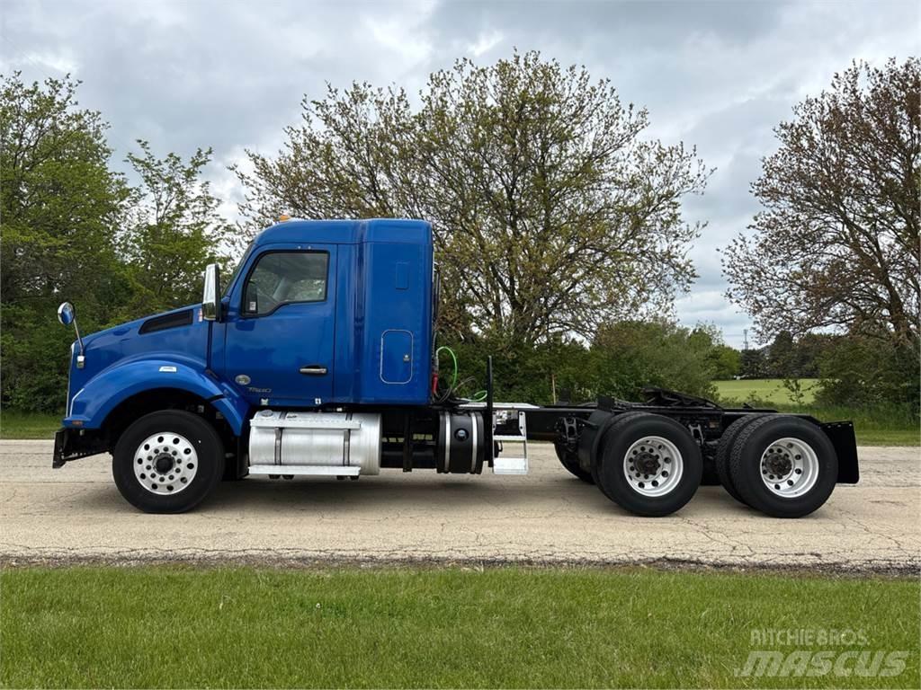 Kenworth T880 Седельные тягачи