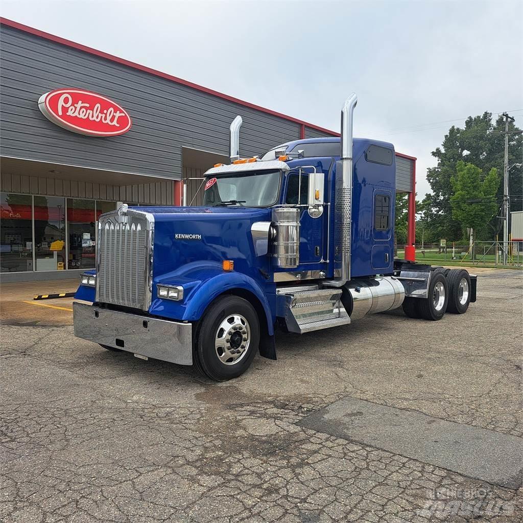 Kenworth W900 Седельные тягачи