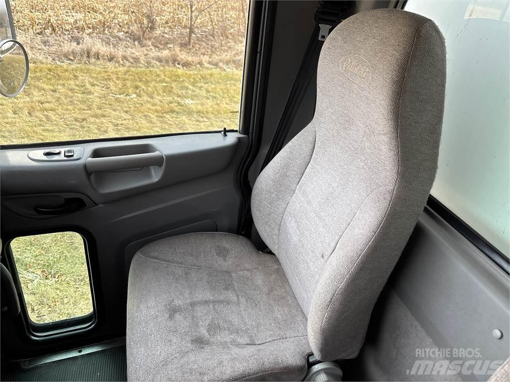 Peterbilt 337 Грузовики-Фургоны