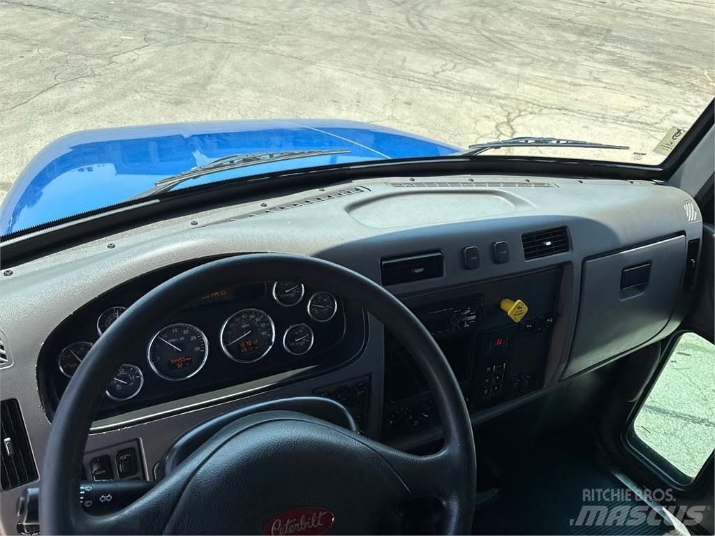 Peterbilt 337 Специальные грузовики