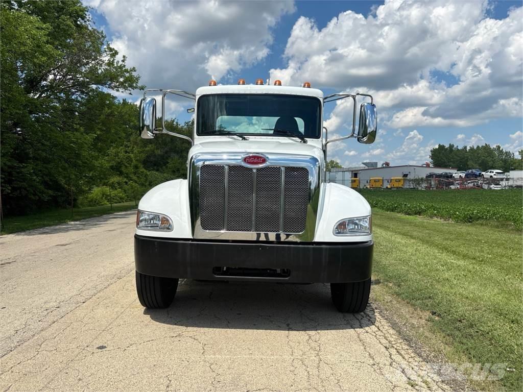 Peterbilt 337 Шасси с кабиной