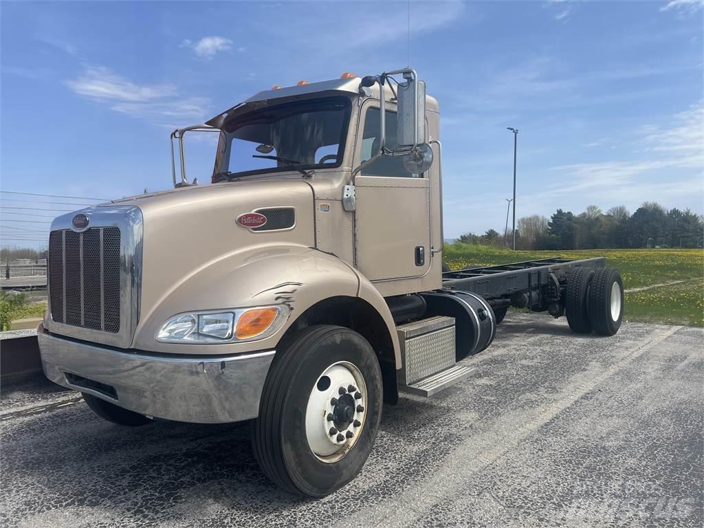 Peterbilt 337 Шасси с кабиной