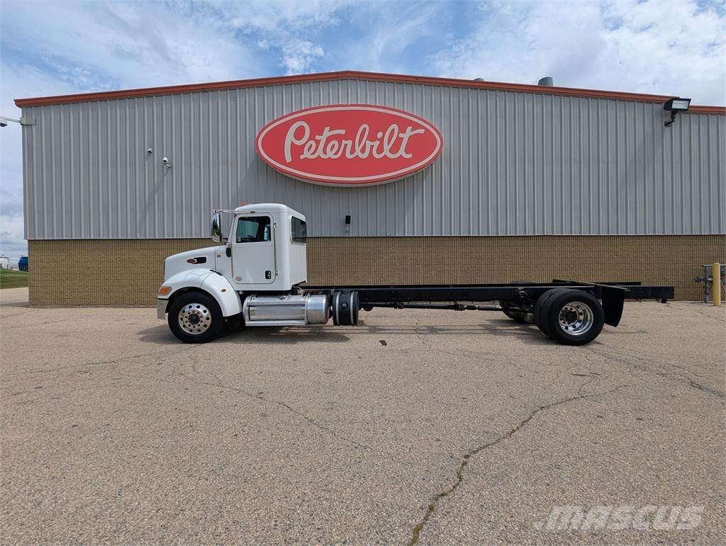 Peterbilt 337 Специальные грузовики