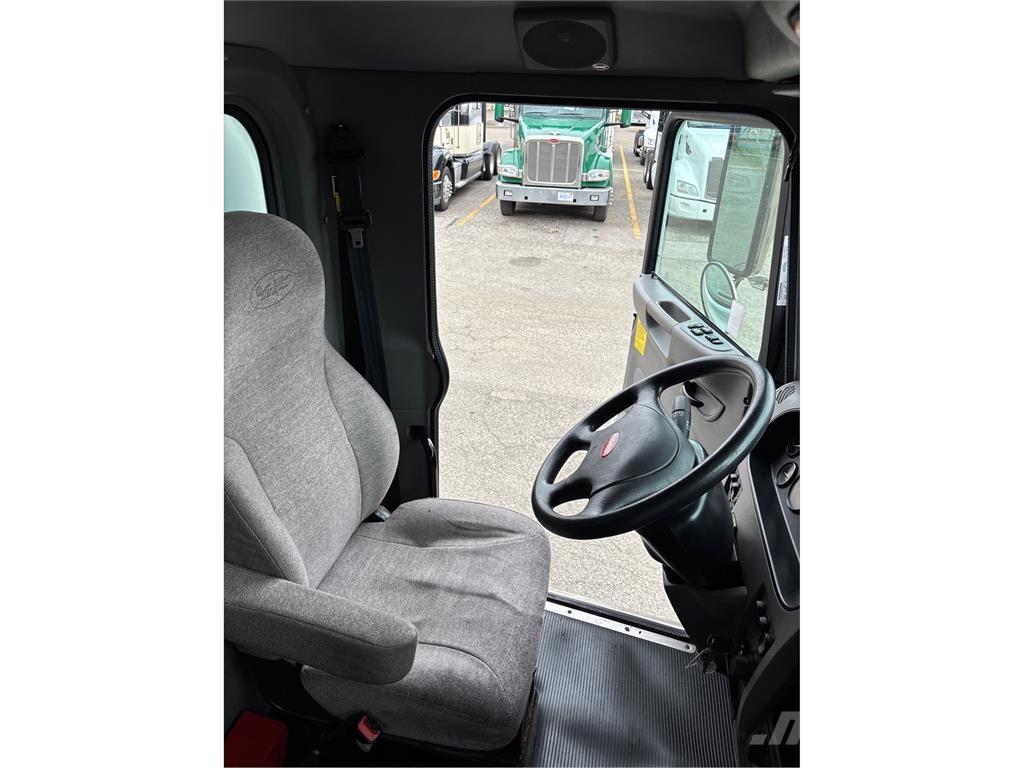 Peterbilt 337 Специальные грузовики