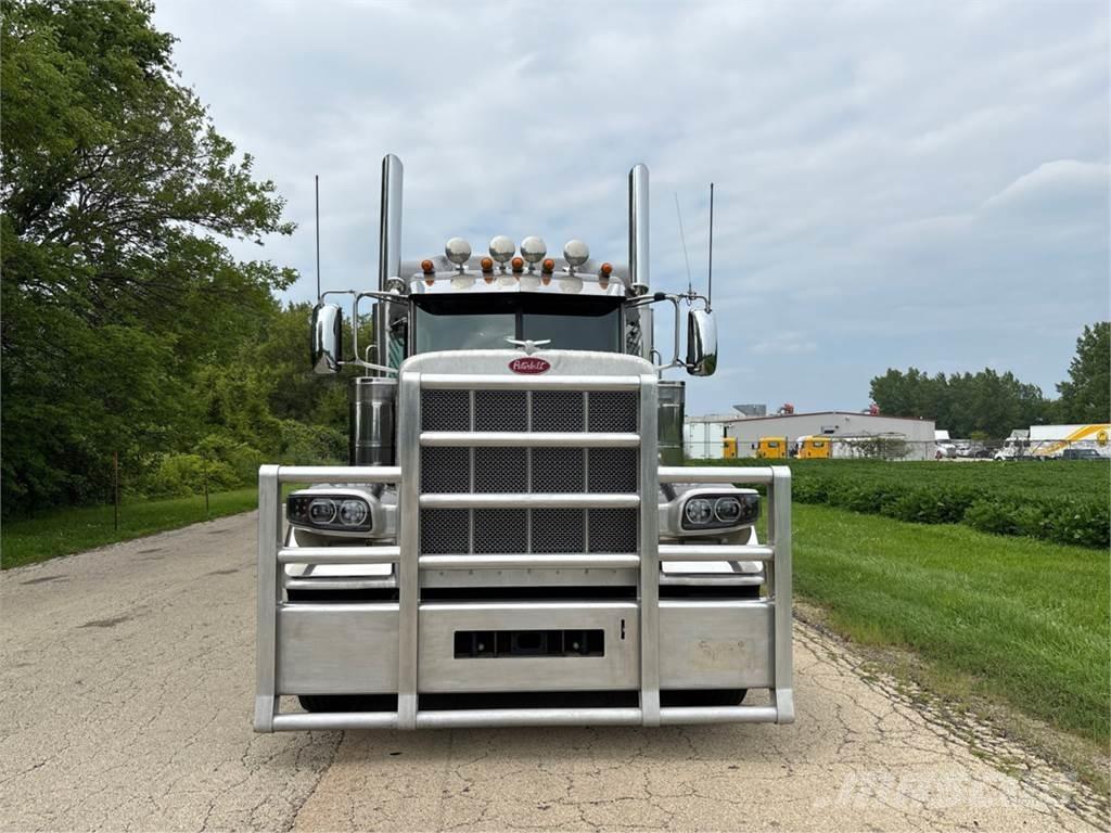 Peterbilt 389 Специальные грузовики