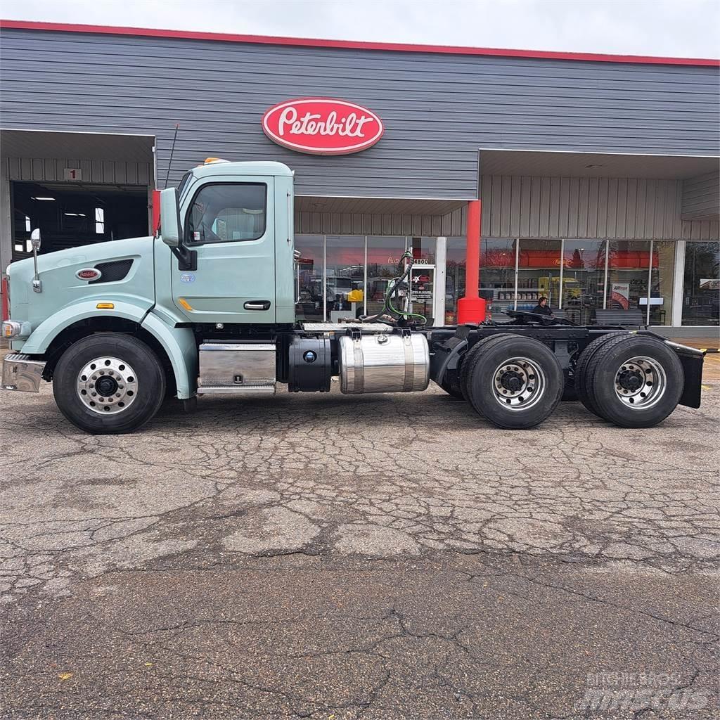 Peterbilt 567 Седельные тягачи