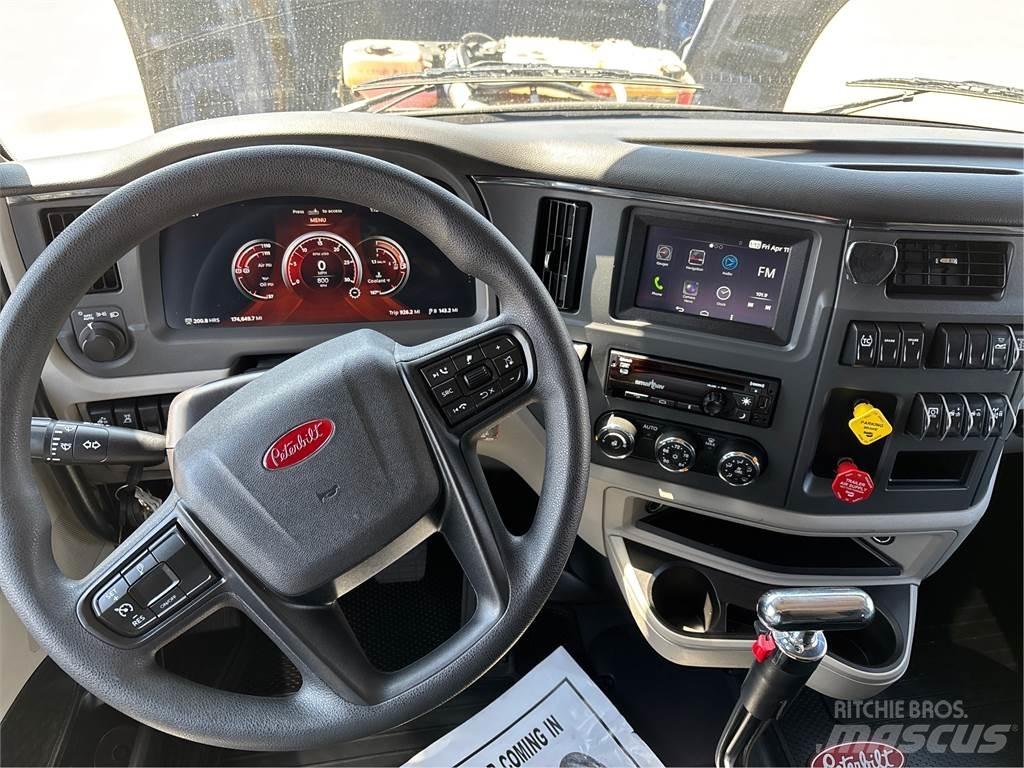 Peterbilt 567 Седельные тягачи