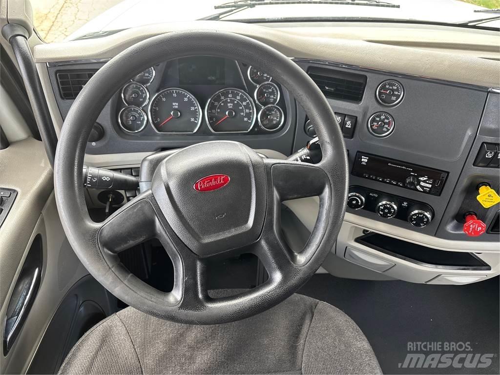 Peterbilt 567 Седельные тягачи