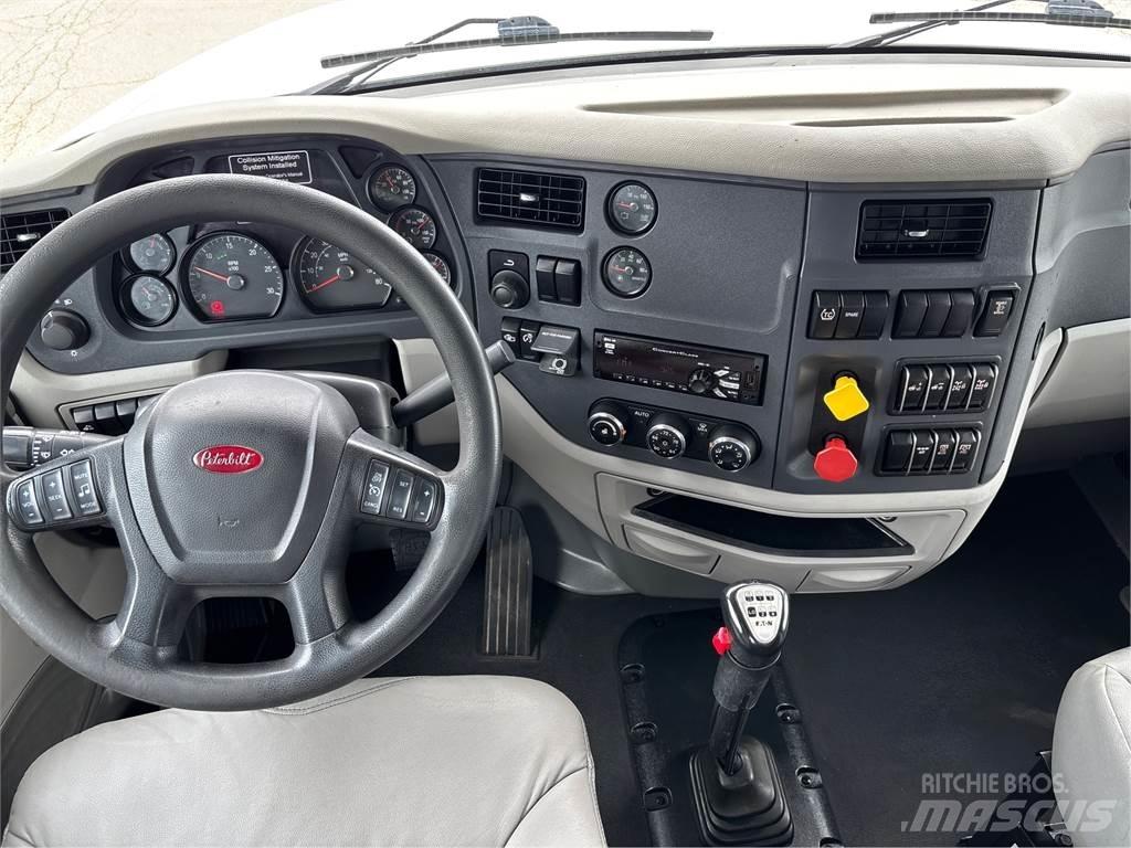 Peterbilt 567 Седельные тягачи