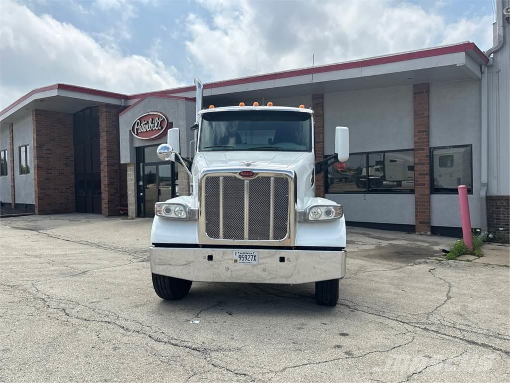 Peterbilt 567 Седельные тягачи