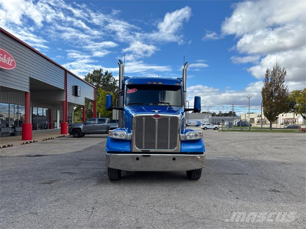 Peterbilt 567 Специальные грузовики