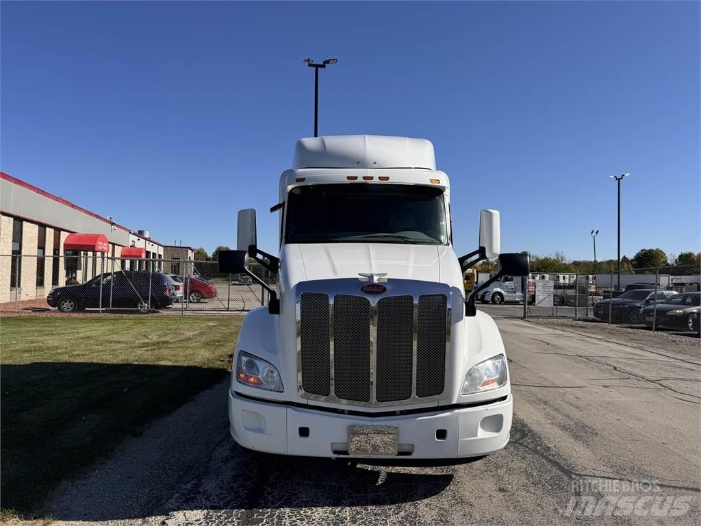 Peterbilt 579 Седельные тягачи
