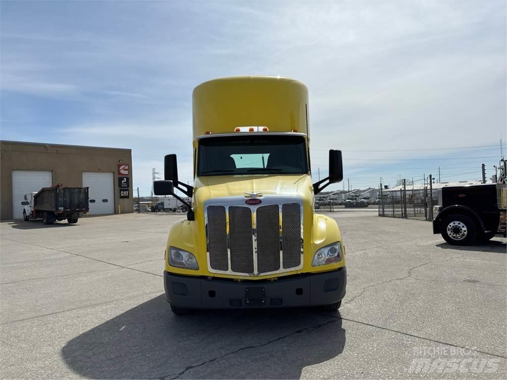 Peterbilt 579 Специальные грузовики