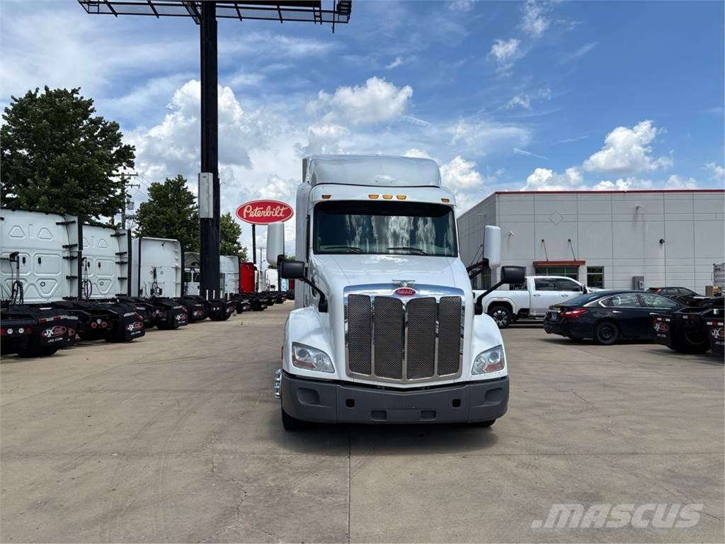 Peterbilt 579 Специальные грузовики