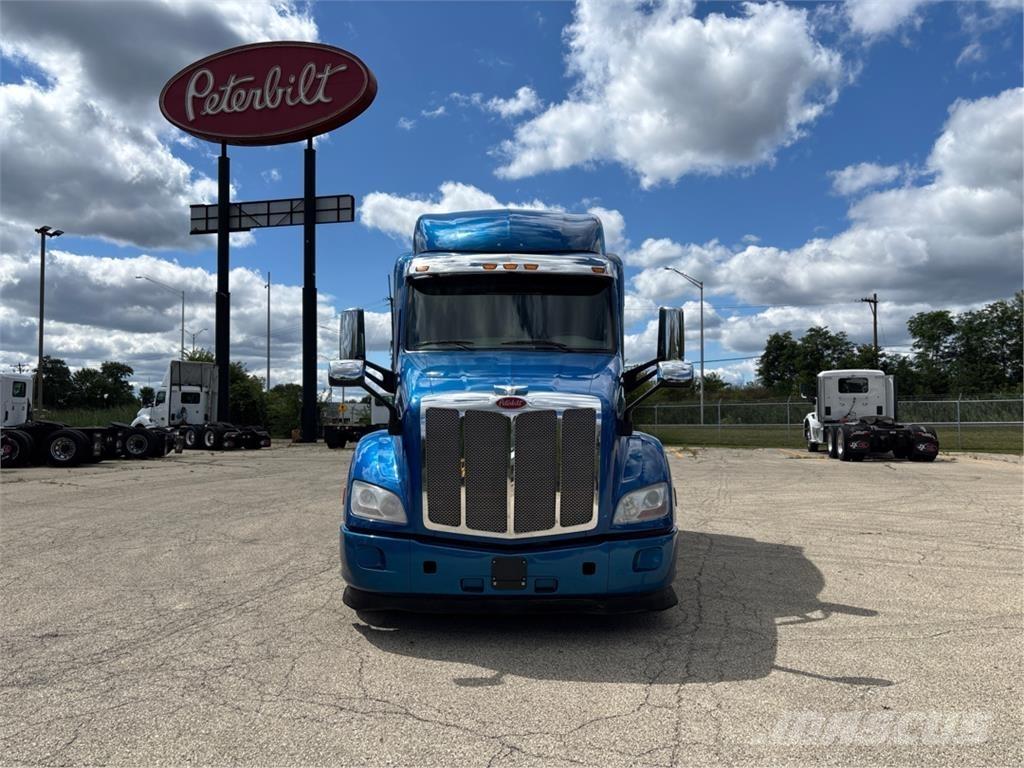 Peterbilt 579 Специальные грузовики