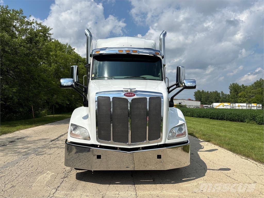 Peterbilt 579 Специальные грузовики
