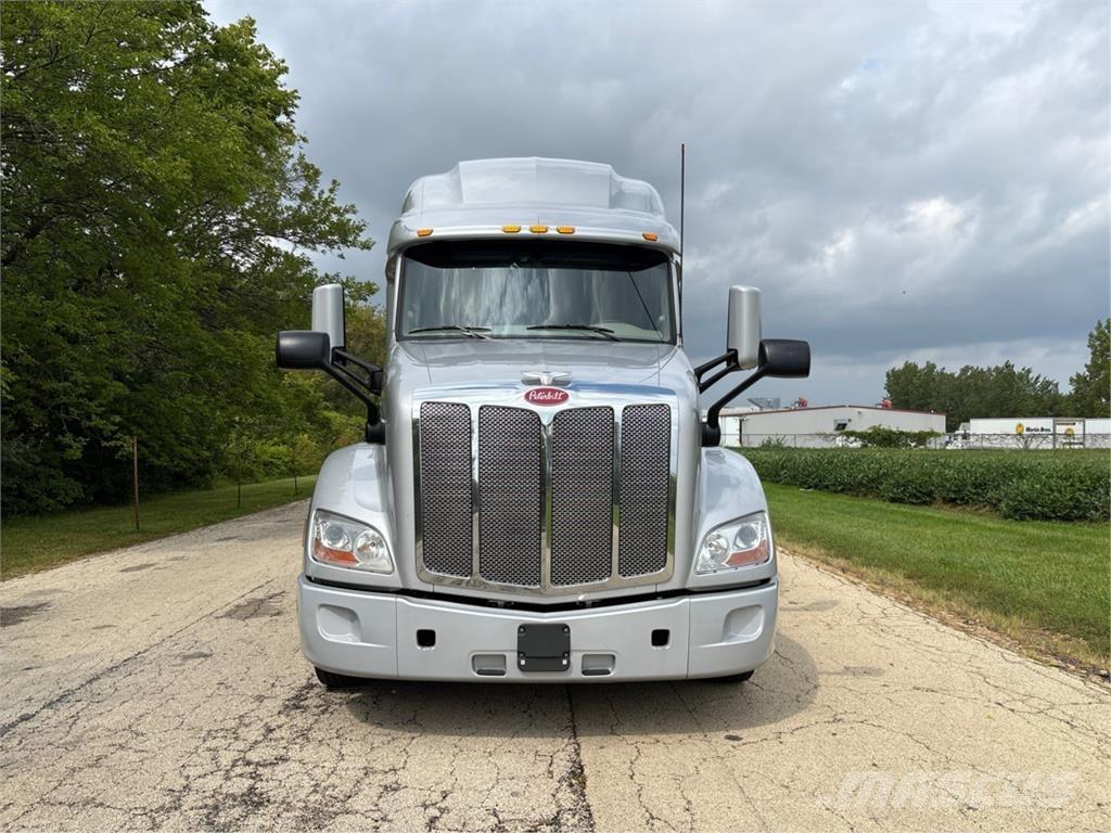 Peterbilt 579 Специальные грузовики