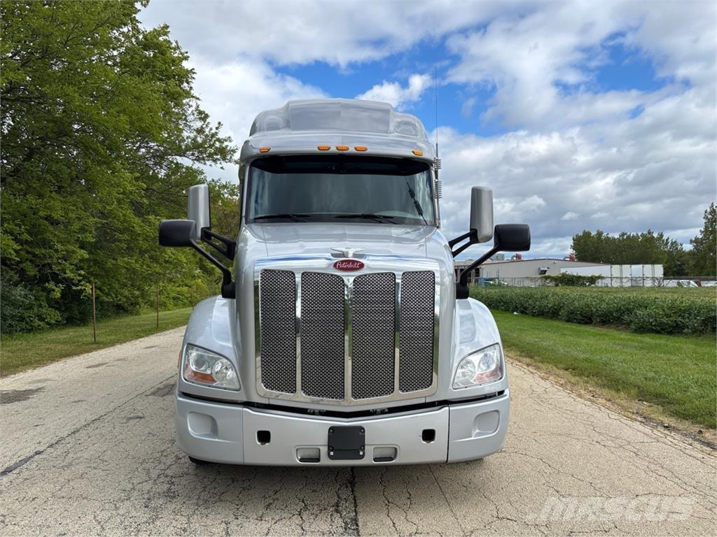 Peterbilt 579 Специальные грузовики