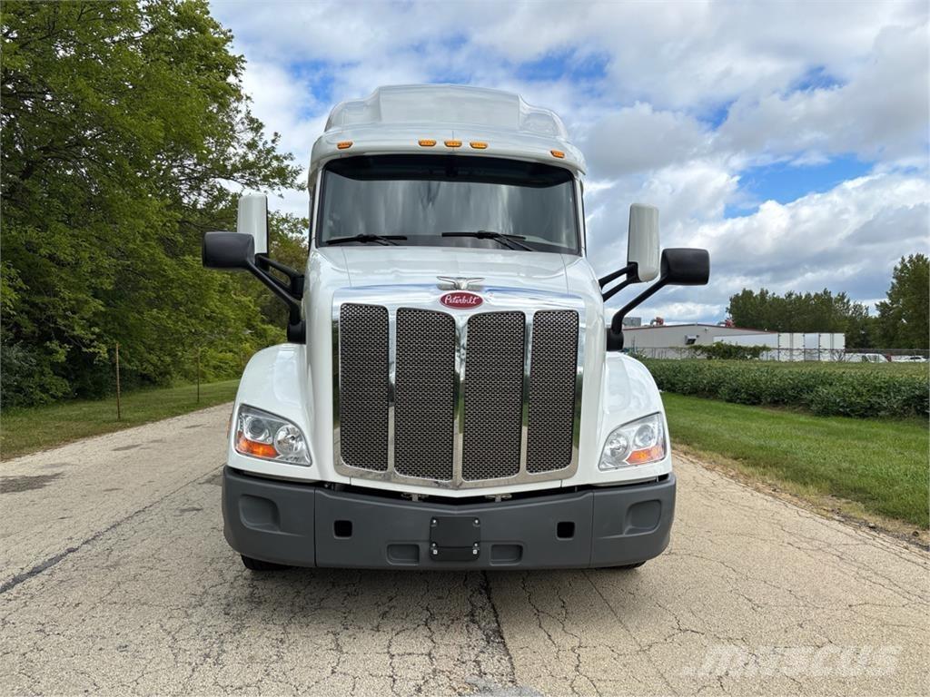 Peterbilt 579 Специальные грузовики