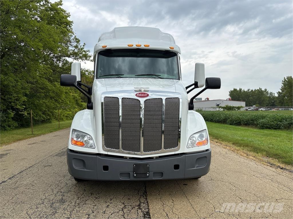 Peterbilt 579 Специальные грузовики