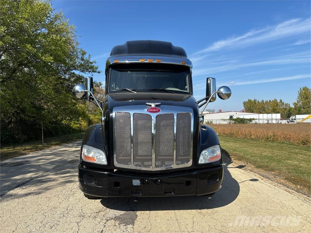 Peterbilt 579 Специальные грузовики