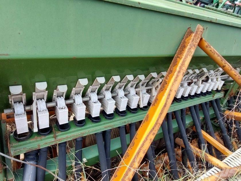 Amazone 402 Коммунальная техника - Другие