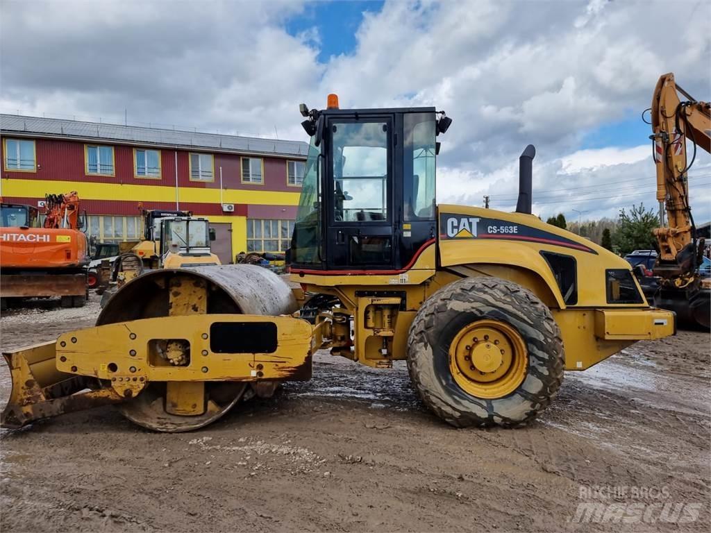 CAT CS 563E Грунтовые катки