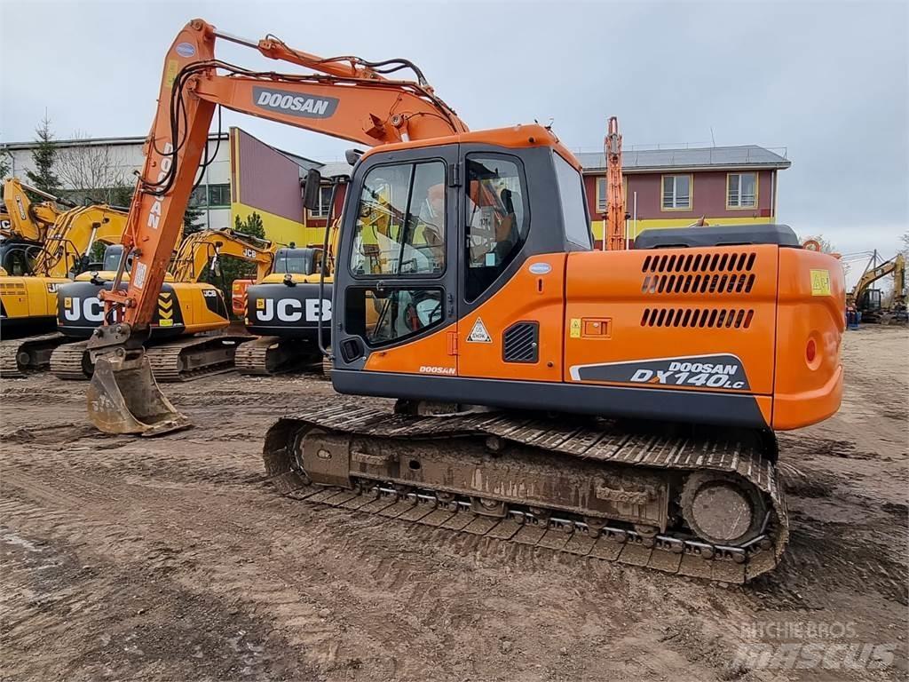 Doosan DX140LC-3 Гусеничные экскаваторы