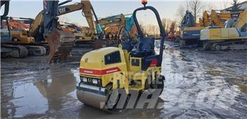 Dynapac CC1000 Катки тротуарные