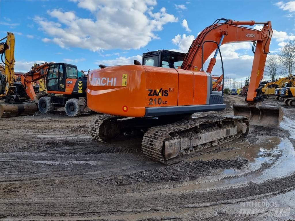 Hitachi ZX210LC-3 Гусеничные экскаваторы
