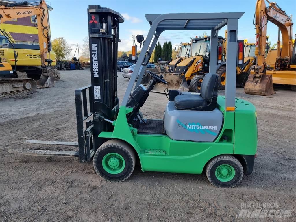 Mitsubishi FG18CAP Дизельные погрузчики