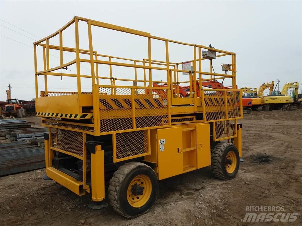 SkyJack SJ 8831 Ножничные подъемники